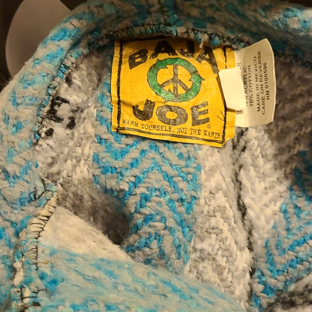 Drug rug with hood - Picture 3 of 3